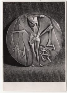 Αναπαραγωγή έργου του Δ. Φερεντίνου “Prière”.