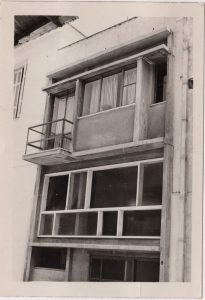 Εξωτερική άποψη του εργαστηρίου της Ιωάννας Σπητέρη