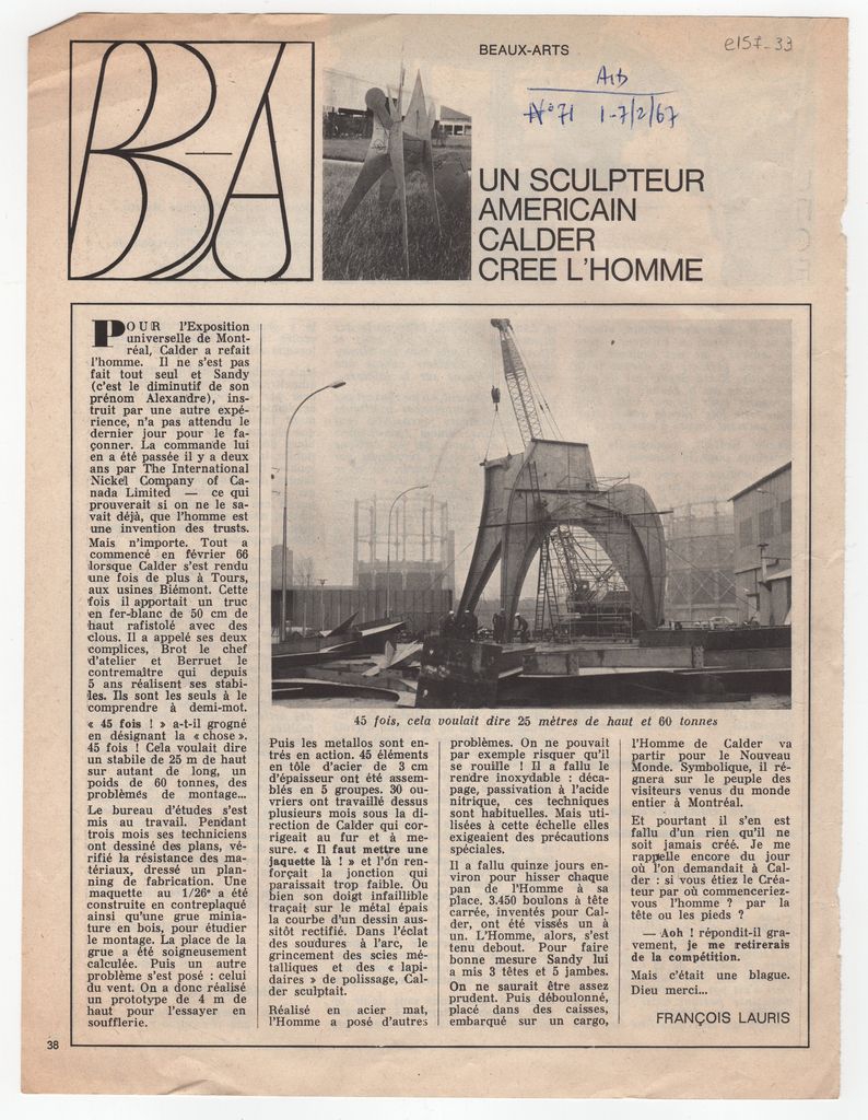 “Un sculpteur américain Calder crée l’ homme”