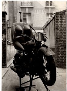 Αναπαραγωγή έργου “La Motocyclette”