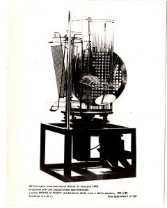 Αναπαραγωγή έργου “Modulatore della luce e dello spazio”