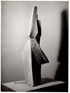 Αναπαραγωγή έργου “Personaggio gotico”