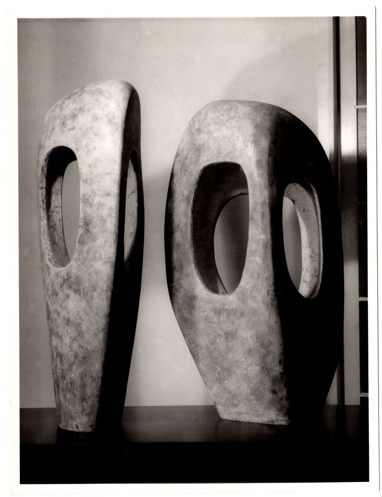 Αναπαραγωγή έργου  “Two Forms in echelon”