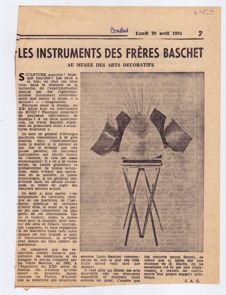 «Les instruments des Frères Baschet auf Musée des arts decoratifs»