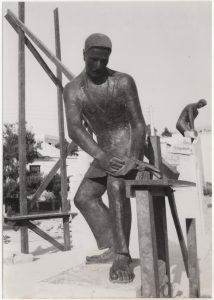 Αναπαραγωγή έργου “Το Ηρώον της Εργασίας”  / «Μνημείο της εργασίας» / «Μνημείο Χαμένων Πατρίδων»