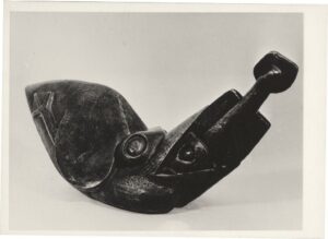 Αναπαραγωγή έργου “Πουλί που καταπίνει ένα ψάρι”