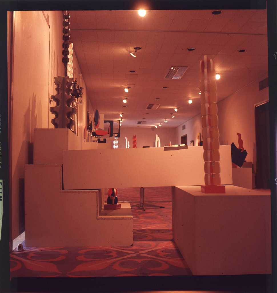 Στιγμιότυπο από την Έκθεση “Sculpture Jeanne Spiteris-Multiple Composable No. 10”