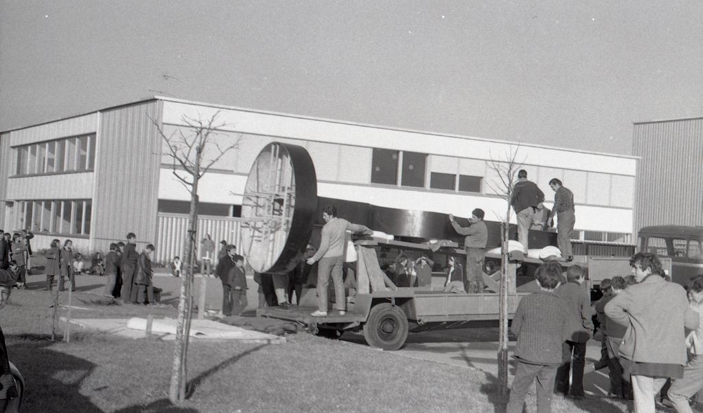 Αναπαραγωγή έργου της Ι. Βεροπούλου-Σπητέρη “Αλκή/ορμή ζωτική” (“Elan Vital”)